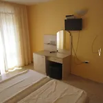 Niki Гостевой дом 4*